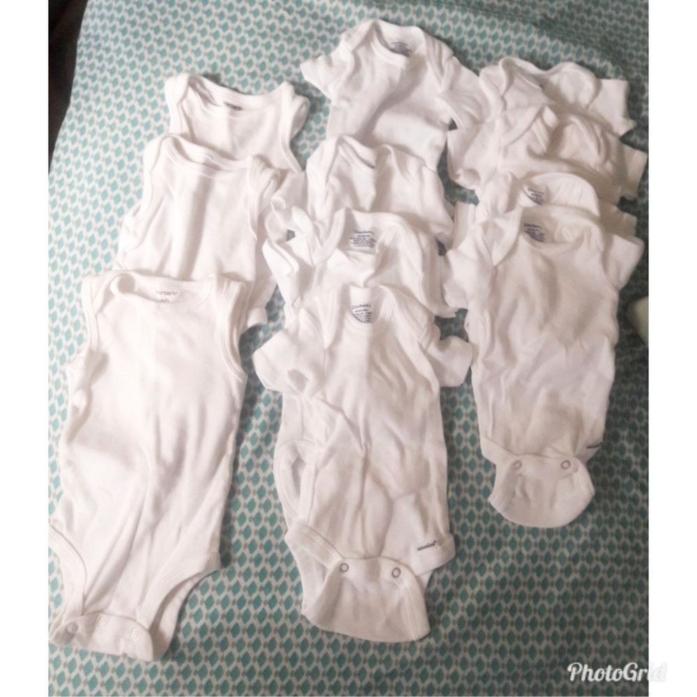 New Born White onesies short sleeve and sleeveless